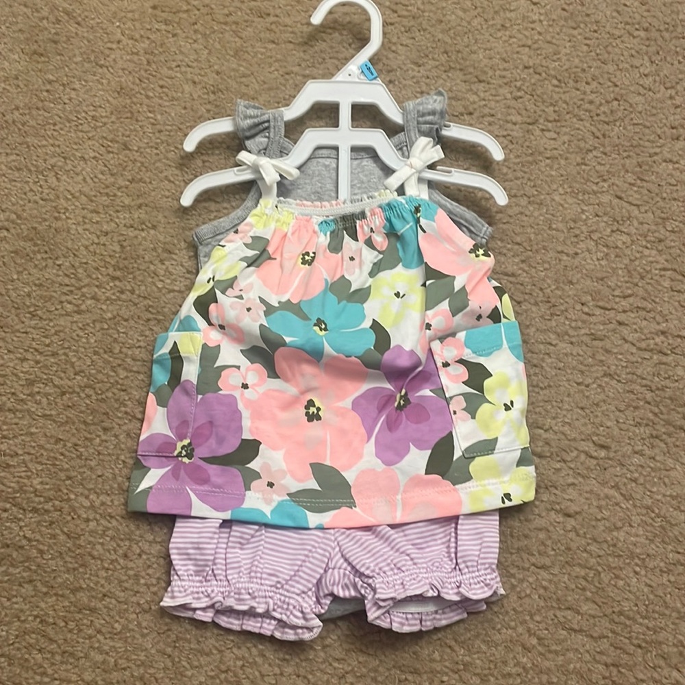New Carter’s 3 Piece Set. Size 6M